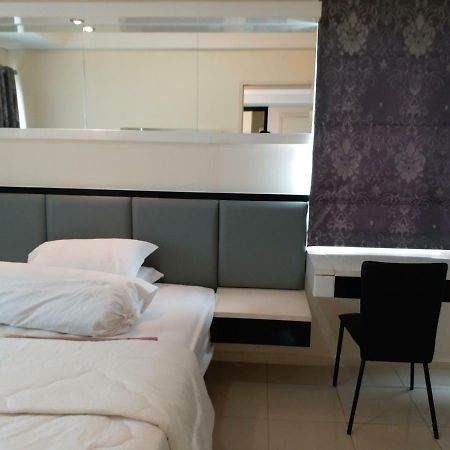 Apartment Cosmo Terrace Джакарта Екстериор снимка